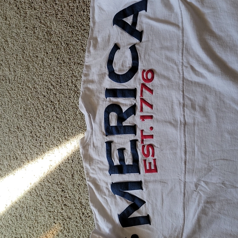 Long sleeve tee